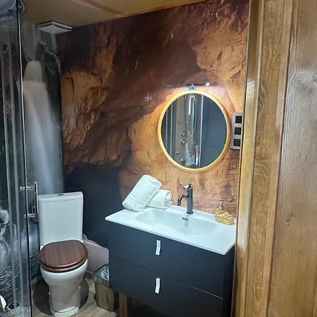 Repaire Des Pirates Du Cloitre